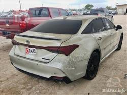 تويوتا أفالون